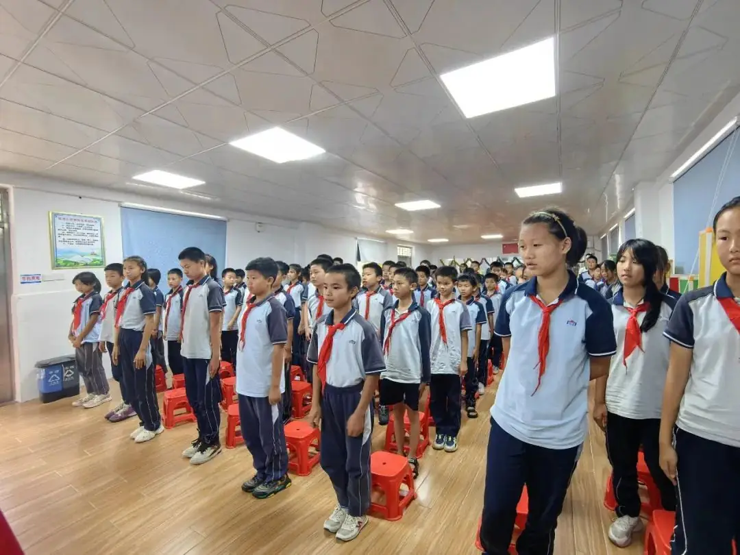 【金湾区第一小学教育集团】匠心润童心·传承育未来—连湾小学劳模进校园宣讲活动 第16张 【金湾区第一小学教育集团】匠心润童心·传承育未来—连湾小学劳模进校园宣讲活动 第16张