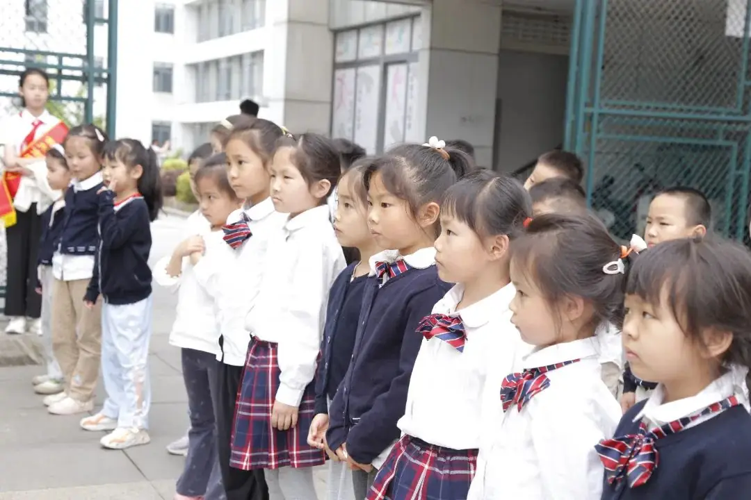 实小·共育 | “趣”见小学 “幼”见成长——平冈校区幼小衔接活动 第25张 实小·共育 | “趣”见小学 “幼”见成长——平冈校区幼小衔接活动 第25张