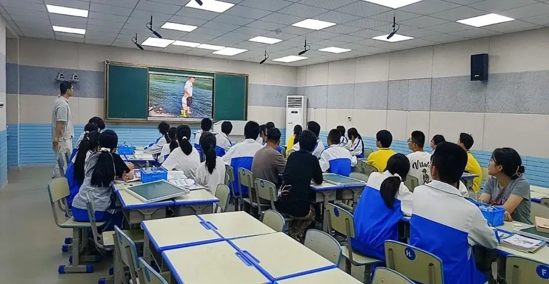 三尺讲台同竞技 全力以“复”赢中考 第8张 三尺讲台同竞技 全力以“复”赢中考 第8张
