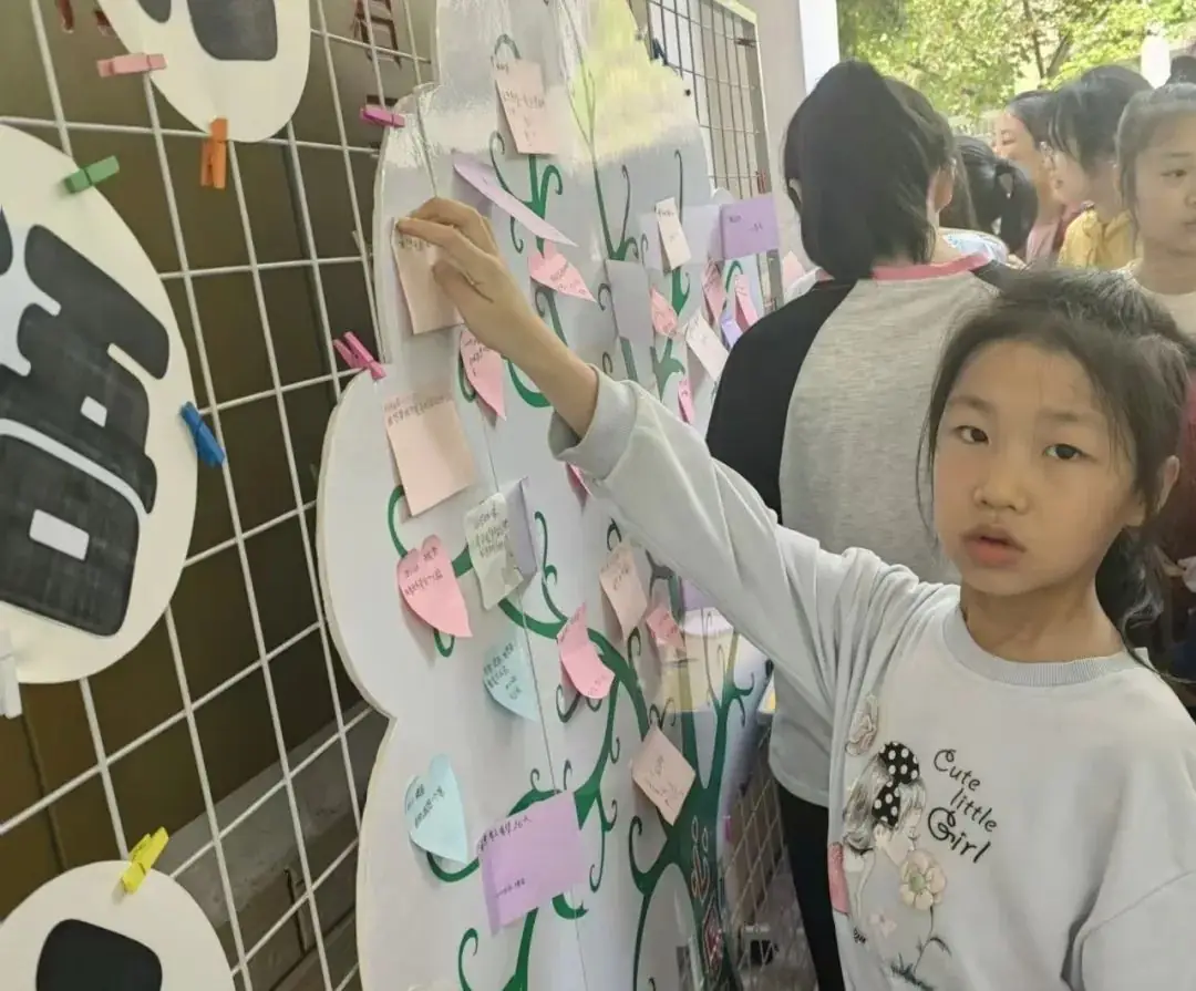 心灵相约,快乐同行——绵塘小学心理健康月活动 第26张 心灵相约,快乐同行——绵塘小学心理健康月活动 第26张