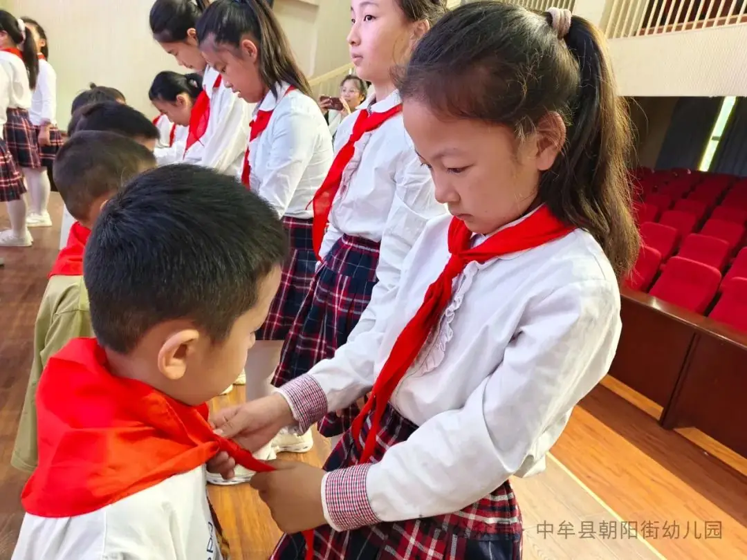 小学“慧”感知,衔接育成长——中牟县朝阳街幼儿园参观小学活动 第19张 小学“慧”感知,衔接育成长——中牟县朝阳街幼儿园参观小学活动 第19张