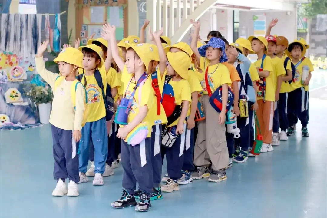 幼小衔接|“初遇小学,快乐启程”大班级幼儿走进小学活动 第10张 幼小衔接|“初遇小学,快乐启程”大班级幼儿走进小学活动 第10张