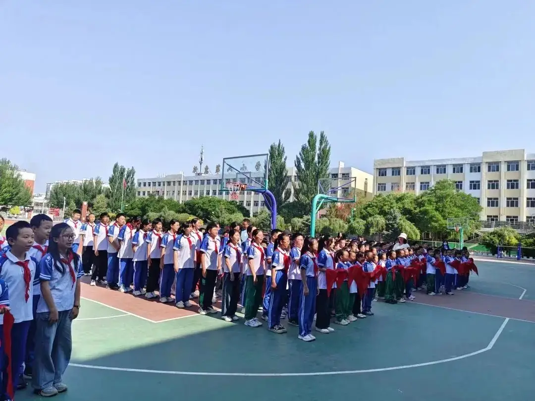 “红领巾爱祖国”新惠第六小学2023级新队员入队仪式 第17张 “红领巾爱祖国”新惠第六小学2023级新队员入队仪式 第17张
