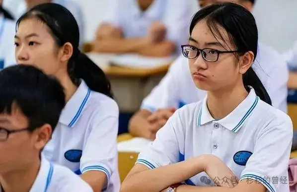 中考迎来“新消息”,2024年即将实行,中学生笑着说“:幸福来得太突然!” 第4张 中考迎来“新消息”,2024年即将实行,中学生笑着说“:幸福来得太突然!” 第4张