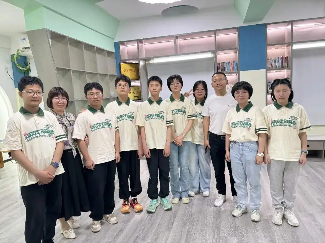 “助力中考 为梦护航”——亭湖民盟开展活力基层校园行活动 第5张 “助力中考 为梦护航”——亭湖民盟开展活力基层校园行活动 第5张