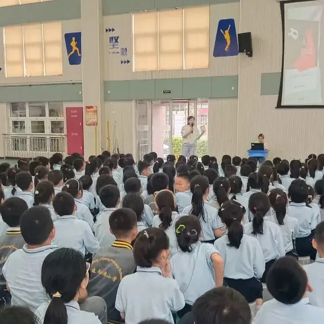 【第990期】建平临港小学 | 架桥梁 拓视野 增智慧 助启航 第9张 【第990期】建平临港小学 | 架桥梁 拓视野 增智慧 助启航 第9张