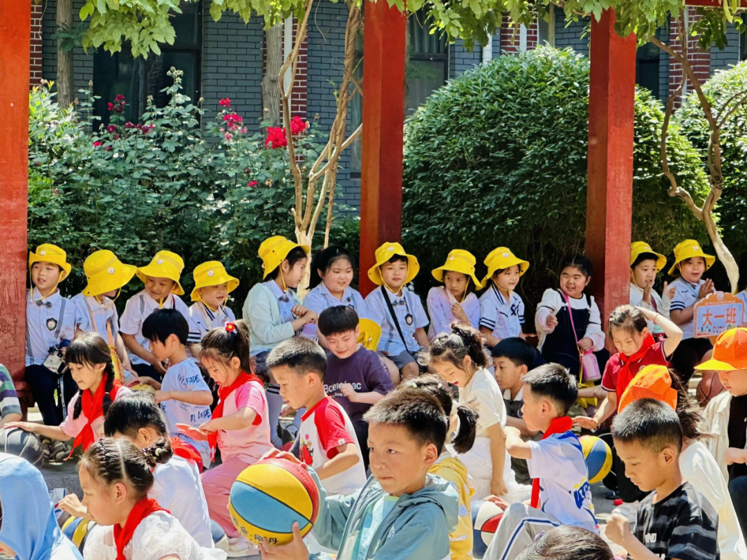【园所动态】出发吧,“趣”小学——九曲街道中心幼儿园大班幼小衔接系列活动(三) 第35张 【园所动态】出发吧,“趣”小学——九曲街道中心幼儿园大班幼小衔接系列活动(三) 第35张