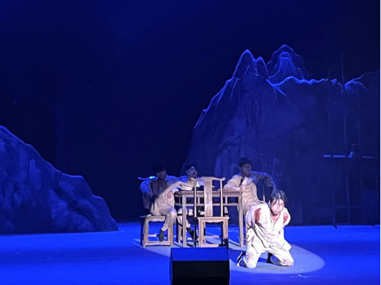 祝阳镇中心小学赴泰山科技学院环山剧院观剧研学活动 第5张 祝阳镇中心小学赴泰山科技学院环山剧院观剧研学活动 第5张