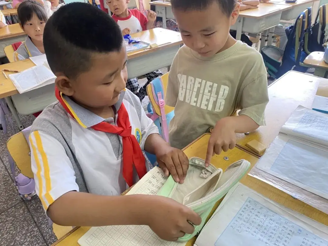 幼小衔接|初探小学 礼遇成长——大孟庄镇第二幼儿园幼小衔接活动之小学初体验 第28张 幼小衔接|初探小学 礼遇成长——大孟庄镇第二幼儿园幼小衔接活动之小学初体验 第28张