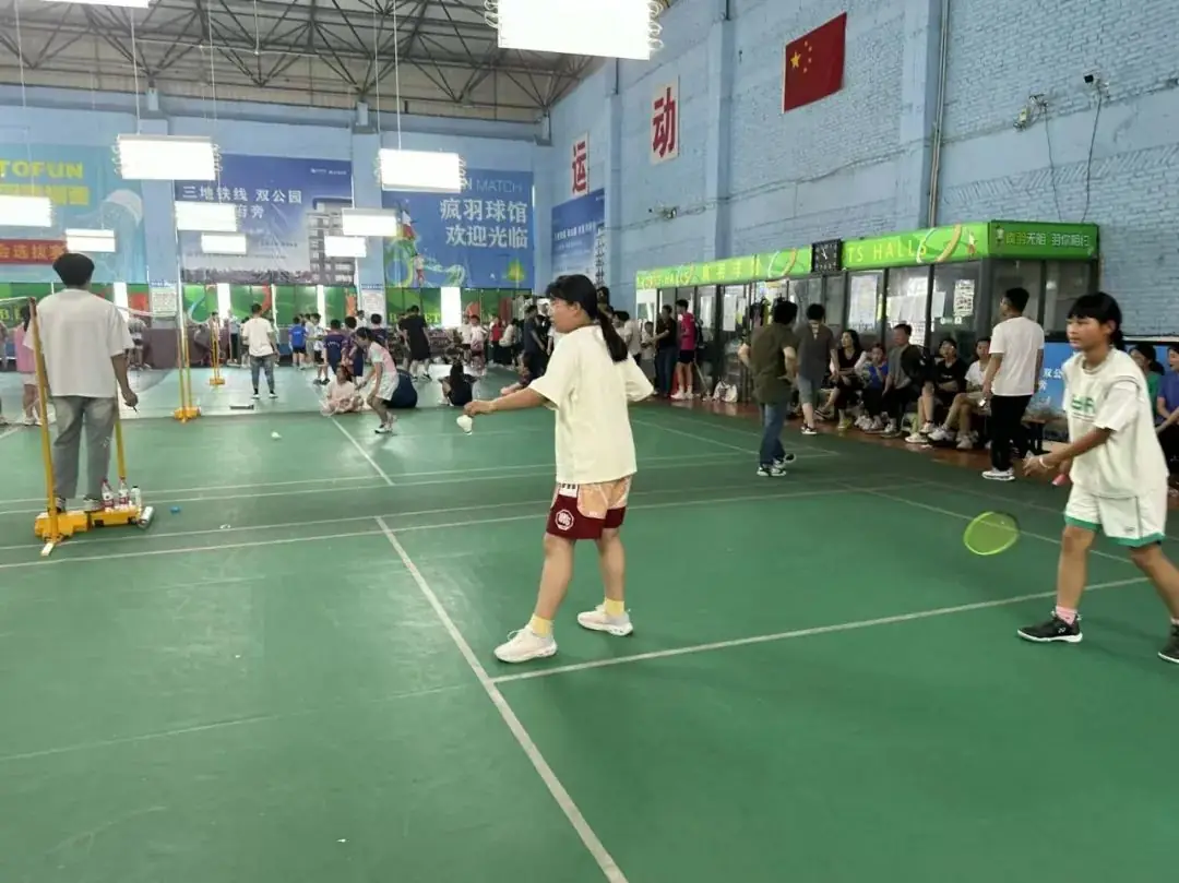 逐梦赛场 谁“羽”争锋——白衣小学参加肥东县第四届中小学羽毛球比赛 第3张 逐梦赛场 谁“羽”争锋——白衣小学参加肥东县第四届中小学羽毛球比赛 第3张