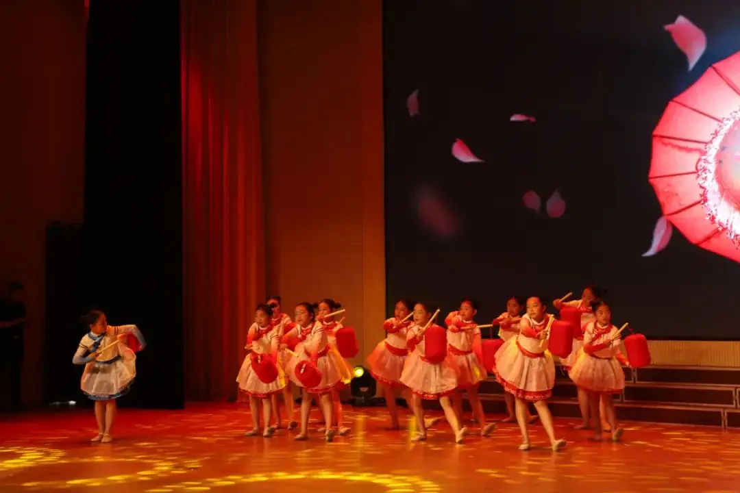 【友谊路小学 情感德育】老少共抒爱国情 同心奋进新征程——友谊路小学承办如东县关工委主题教育现场推进会 第12张 【友谊路小学 情感德育】老少共抒爱国情 同心奋进新征程——友谊路小学承办如东县关工委主题教育现场推进会 第12张