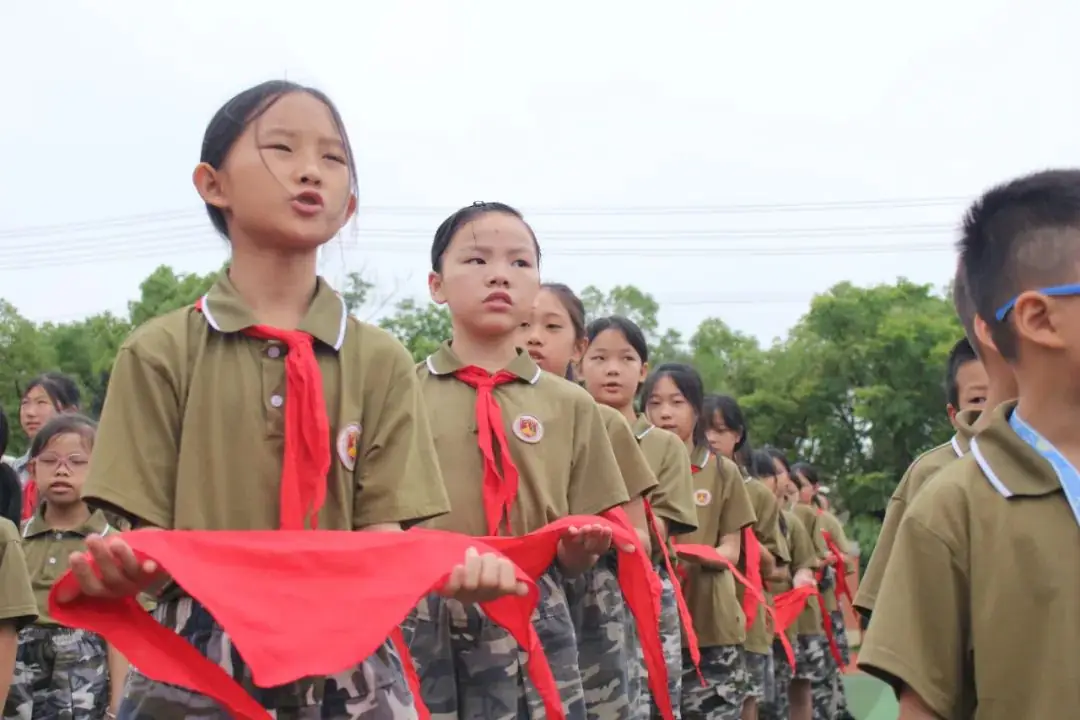 石城县第五小学“红领巾 爱祖国”新队员分批入队仪式 第22张 石城县第五小学“红领巾 爱祖国”新队员分批入队仪式 第22张