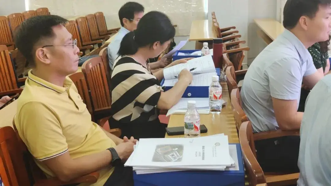至美阅读 成就至美人生——港北区港宁小学迎接至美阅读特色学校评估检查纪实 第24张 至美阅读 成就至美人生——港北区港宁小学迎接至美阅读特色学校评估检查纪实 第24张