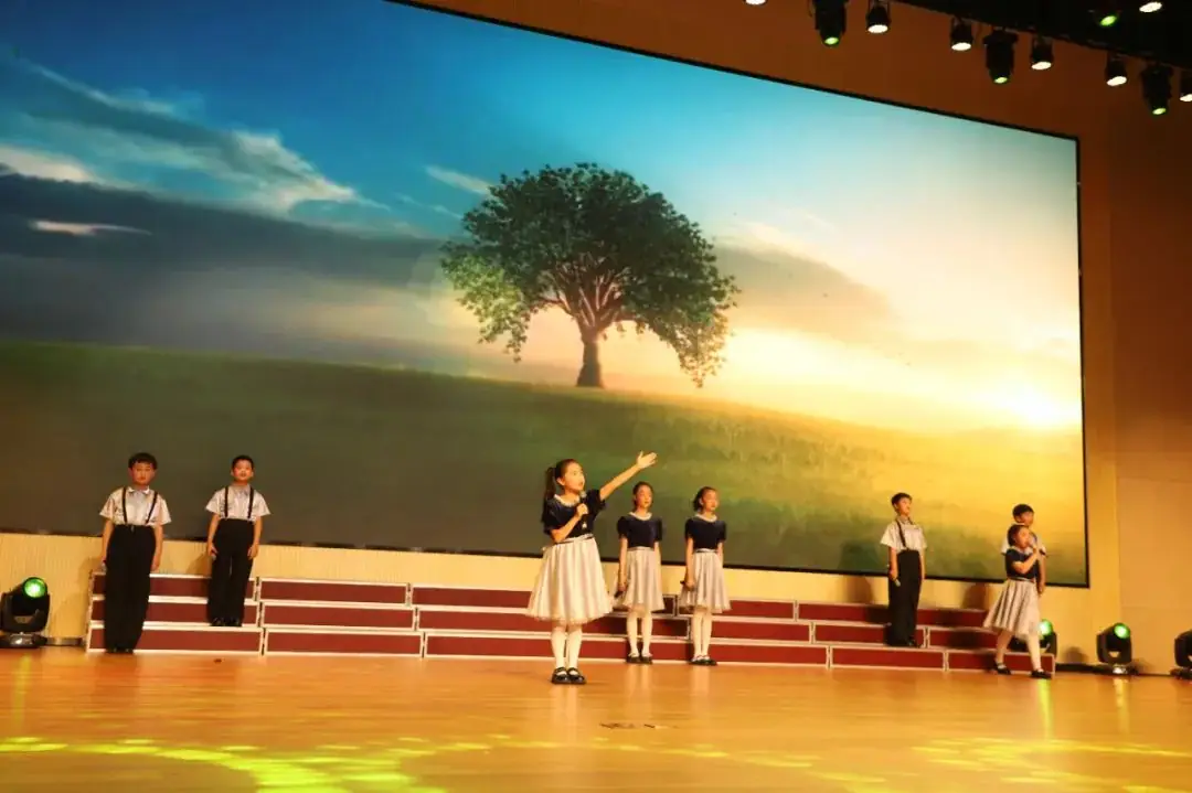 【友谊路小学 情感德育】老少共抒爱国情 同心奋进新征程——友谊路小学承办如东县关工委主题教育现场推进会 第19张 【友谊路小学 情感德育】老少共抒爱国情 同心奋进新征程——友谊路小学承办如东县关工委主题教育现场推进会 第19张