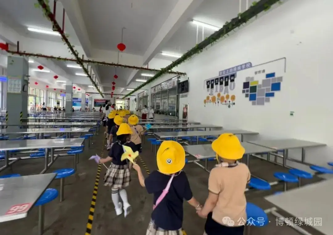 初探小学,礼遇成长——萧县博顿绿城幼儿园幼小衔接参观小学系列活动 第53张 初探小学,礼遇成长——萧县博顿绿城幼儿园幼小衔接参观小学系列活动 第53张