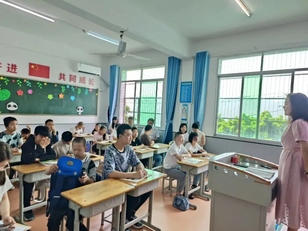 奉节特校与海成小学、永安小学共同开展融合教育观摩活动 第12张 奉节特校与海成小学、永安小学共同开展融合教育观摩活动 第12张