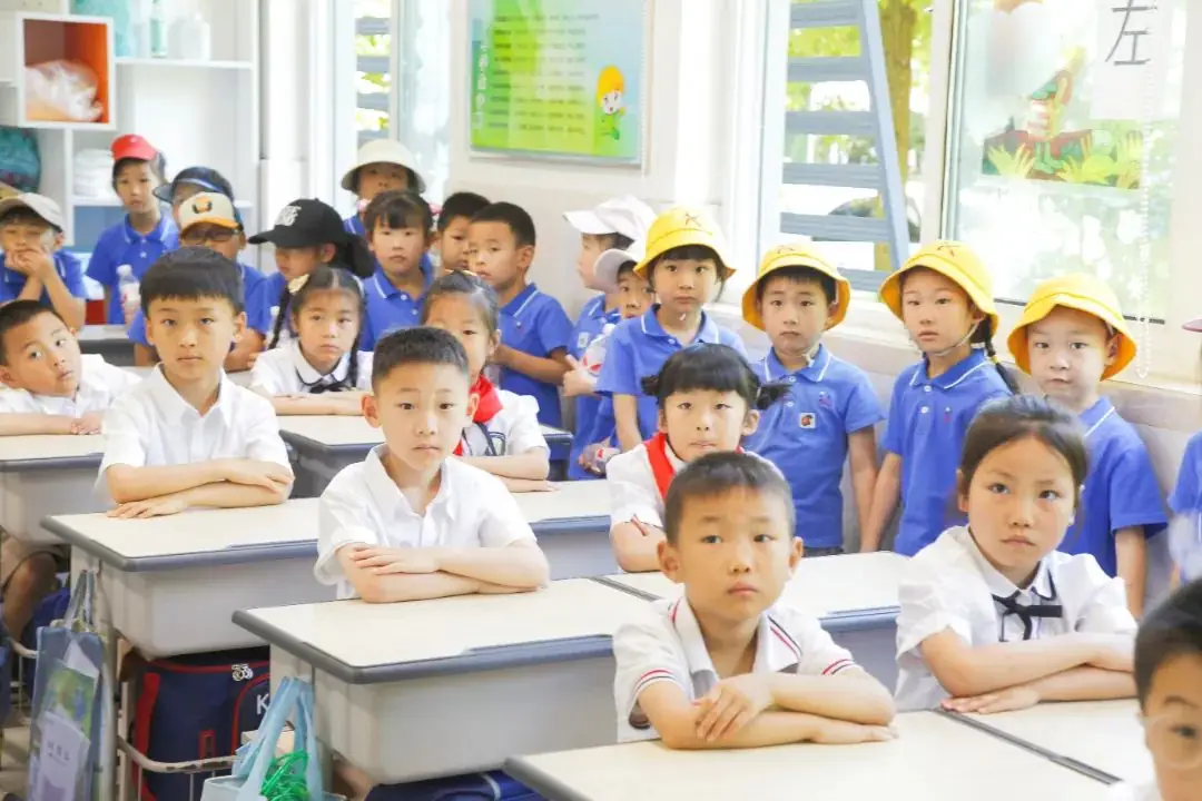 实小·共育 | “趣”见小学 “幼”见成长——平冈校区幼小衔接活动 第35张 实小·共育 | “趣”见小学 “幼”见成长——平冈校区幼小衔接活动 第35张