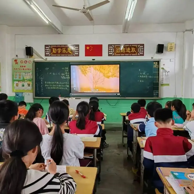 心灵相约,快乐同行——绵塘小学心理健康月活动 第16张 心灵相约,快乐同行——绵塘小学心理健康月活动 第16张