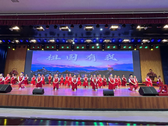 童心向祖国·强国好少年——睢阳区胜利小学庆“六一”文艺汇演(三年级篇)-第5张图片-四季读书网
