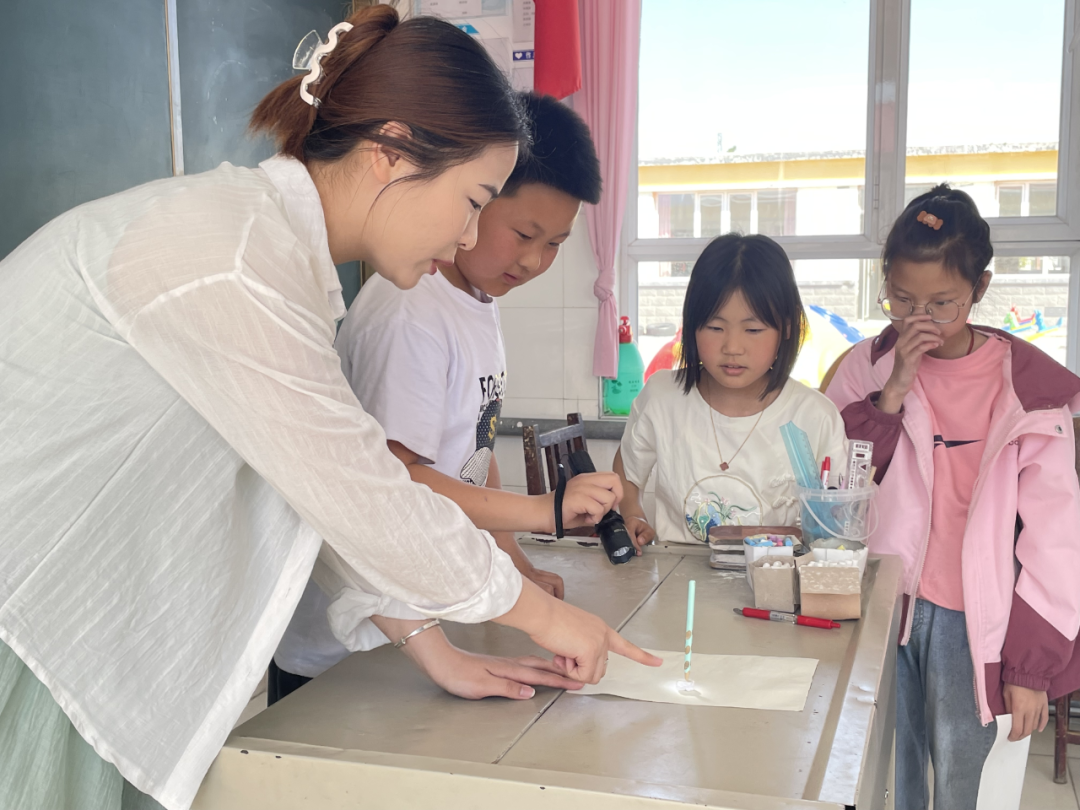 聚焦“双减”|奈曼旗东明学区苏日格小学开展探索科学知识活动 第2张 聚焦“双减”|奈曼旗东明学区苏日格小学开展探索科学知识活动 第2张