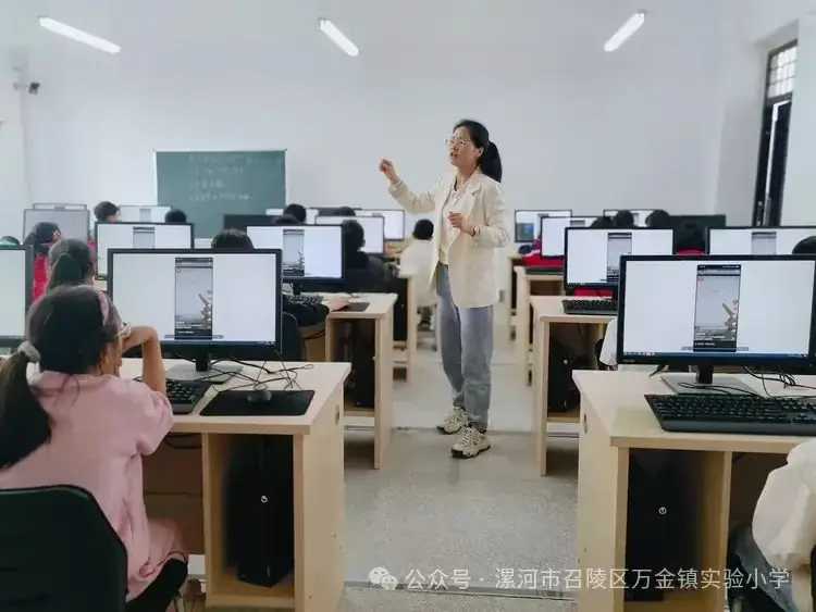 引领促成长 携手高发展—万金镇实验小学高质量发展工作观摩活动 第8张 引领促成长 携手高发展—万金镇实验小学高质量发展工作观摩活动 第8张