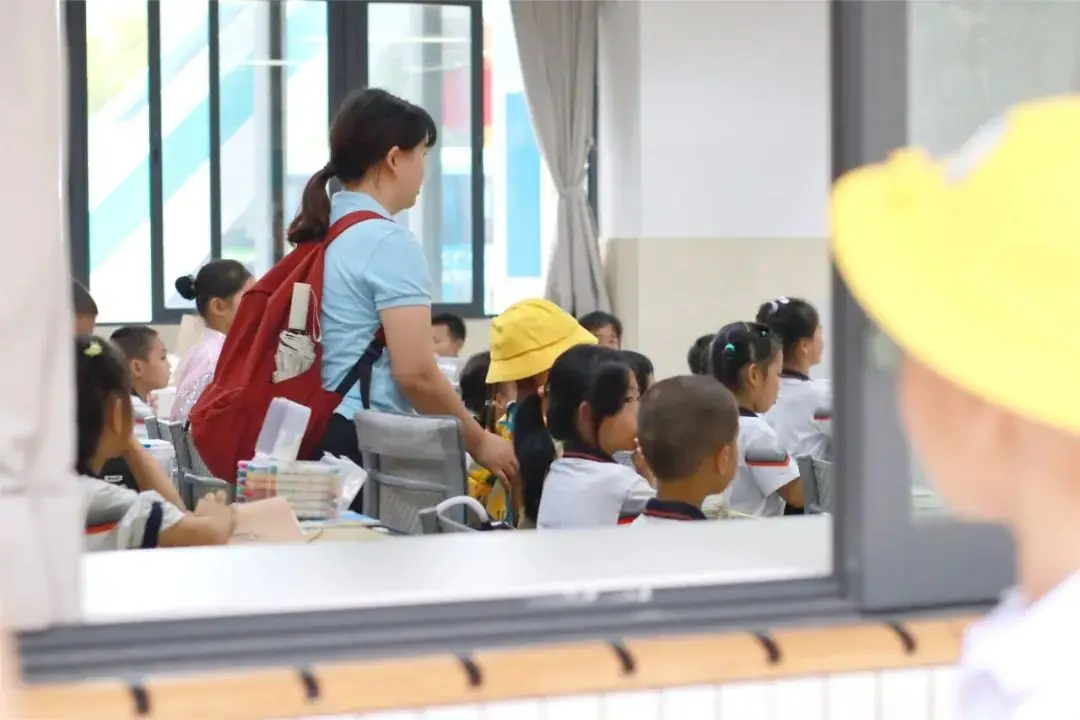 幼小衔接|“初遇小学,快乐启程”大班级幼儿走进小学活动 第19张 幼小衔接|“初遇小学,快乐启程”大班级幼儿走进小学活动 第19张