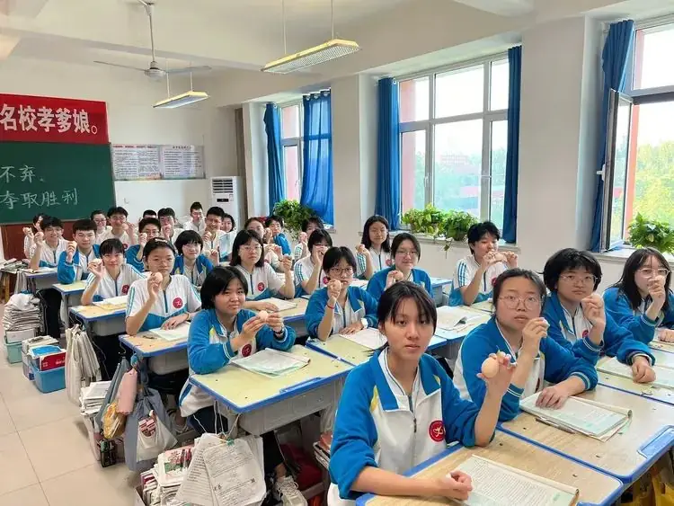 爱心助力高考 暖心营养行动 || 鸡泽一中为高三学子免费供应鸡蛋 第8张 爱心助力高考 暖心营养行动 || 鸡泽一中为高三学子免费供应鸡蛋 第8张