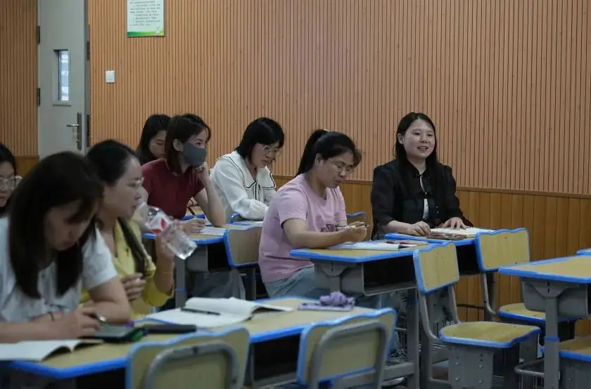 【尚格·教研】谭自云小学道德与法治名师工作室活动在尚格小学举行 第10张