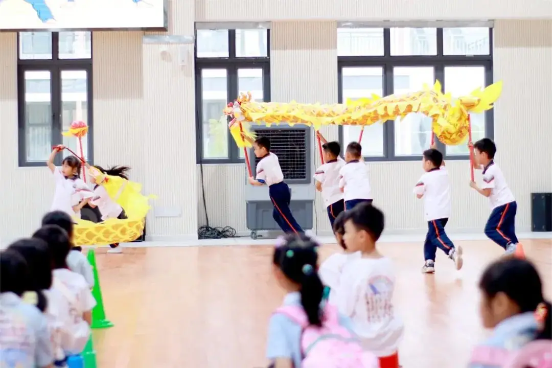 幼小衔接|“初遇小学,快乐启程”大班级幼儿走进小学活动 第32张 幼小衔接|“初遇小学,快乐启程”大班级幼儿走进小学活动 第32张