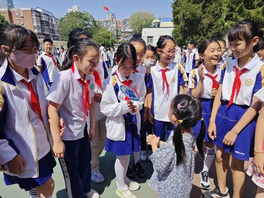 【幼小衔接】探秘小学之旅 共赴成长之约——河西四幼大班幼儿参观小学活动 第37张 【幼小衔接】探秘小学之旅 共赴成长之约——河西四幼大班幼儿参观小学活动 第37张