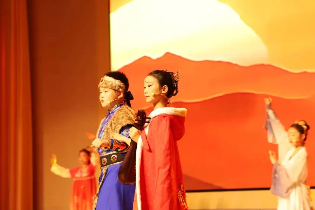 【友谊路小学 情感德育】老少共抒爱国情 同心奋进新征程——友谊路小学承办如东县关工委主题教育现场推进会 第14张 【友谊路小学 情感德育】老少共抒爱国情 同心奋进新征程——友谊路小学承办如东县关工委主题教育现场推进会 第14张