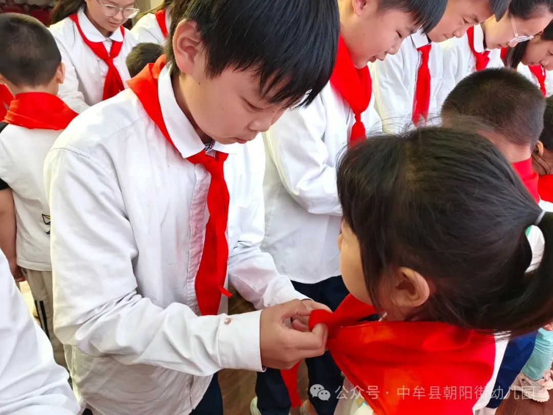 小学“慧”感知,衔接育成长——中牟县朝阳街幼儿园参观小学活动 第25张 小学“慧”感知,衔接育成长——中牟县朝阳街幼儿园参观小学活动 第25张