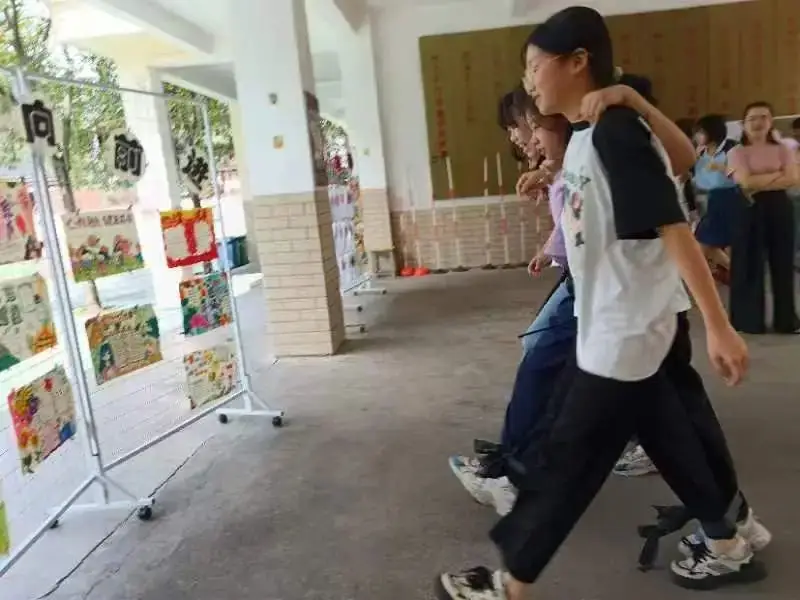 心灵相约,快乐同行——绵塘小学心理健康月活动 第32张 心灵相约,快乐同行——绵塘小学心理健康月活动 第32张
