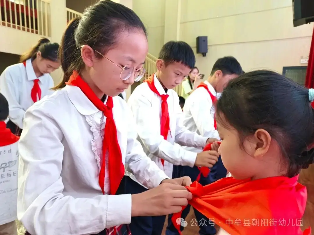 小学“慧”感知,衔接育成长——中牟县朝阳街幼儿园参观小学活动 第23张 小学“慧”感知,衔接育成长——中牟县朝阳街幼儿园参观小学活动 第23张