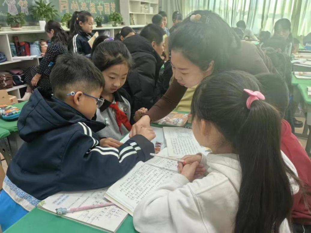 【创建义务教育优质均衡发展县】新世纪小学:根植和雅文化 建设和雅校园 第20张 【创建义务教育优质均衡发展县】新世纪小学:根植和雅文化 建设和雅校园 第20张