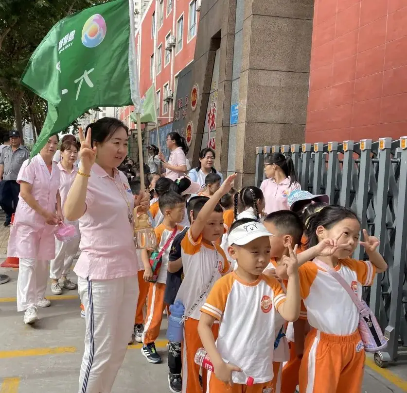 【未央学前.走进小学】走进小学 爱享成长—大班幼儿体验小学社会实践活动 第6张 【未央学前.走进小学】走进小学 爱享成长—大班幼儿体验小学社会实践活动 第6张