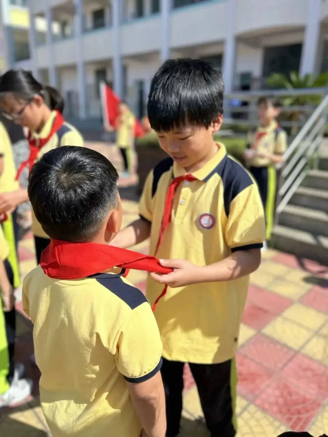 红领巾爱祖国,少年志谱华章——白奇民族小学一年级分批入队仪式 第28张 红领巾爱祖国,少年志谱华章——白奇民族小学一年级分批入队仪式 第28张