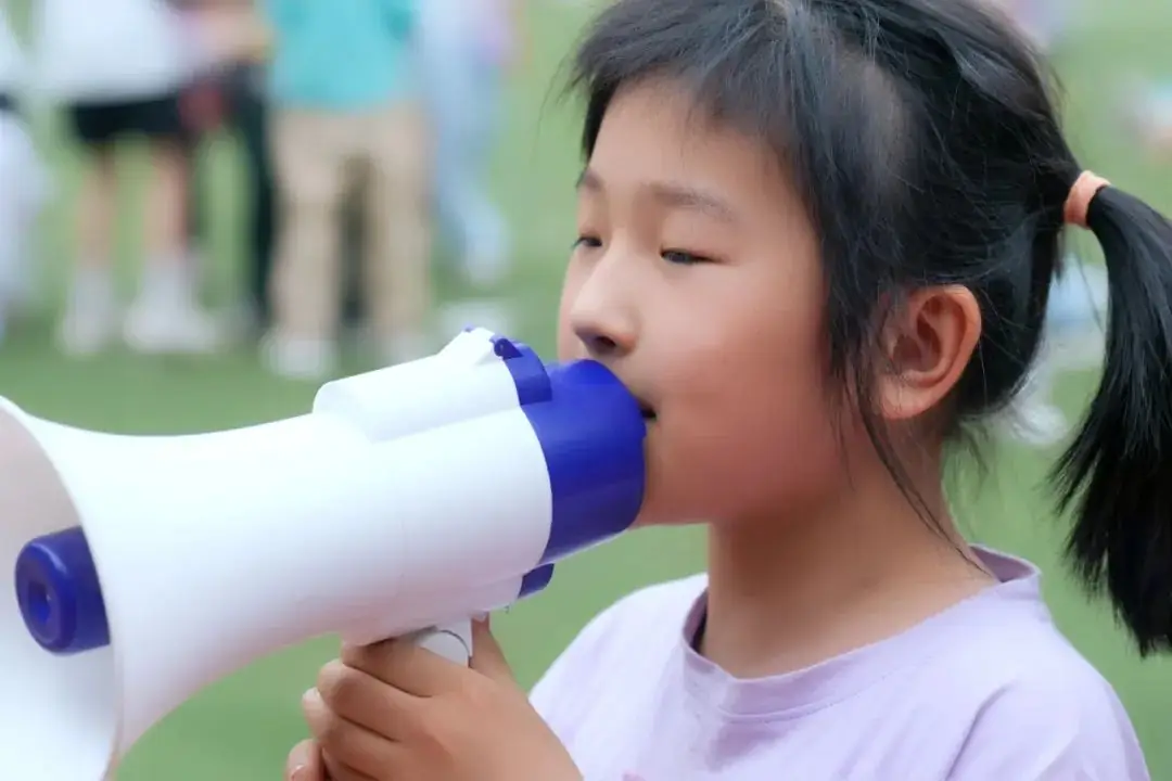 瞧,谁家的小学六一儿童节这样过!——郑州中学第四附属小学第三届爱心义卖暨社团展演活动 第45张 瞧,谁家的小学六一儿童节这样过!——郑州中学第四附属小学第三届爱心义卖暨社团展演活动 第45张