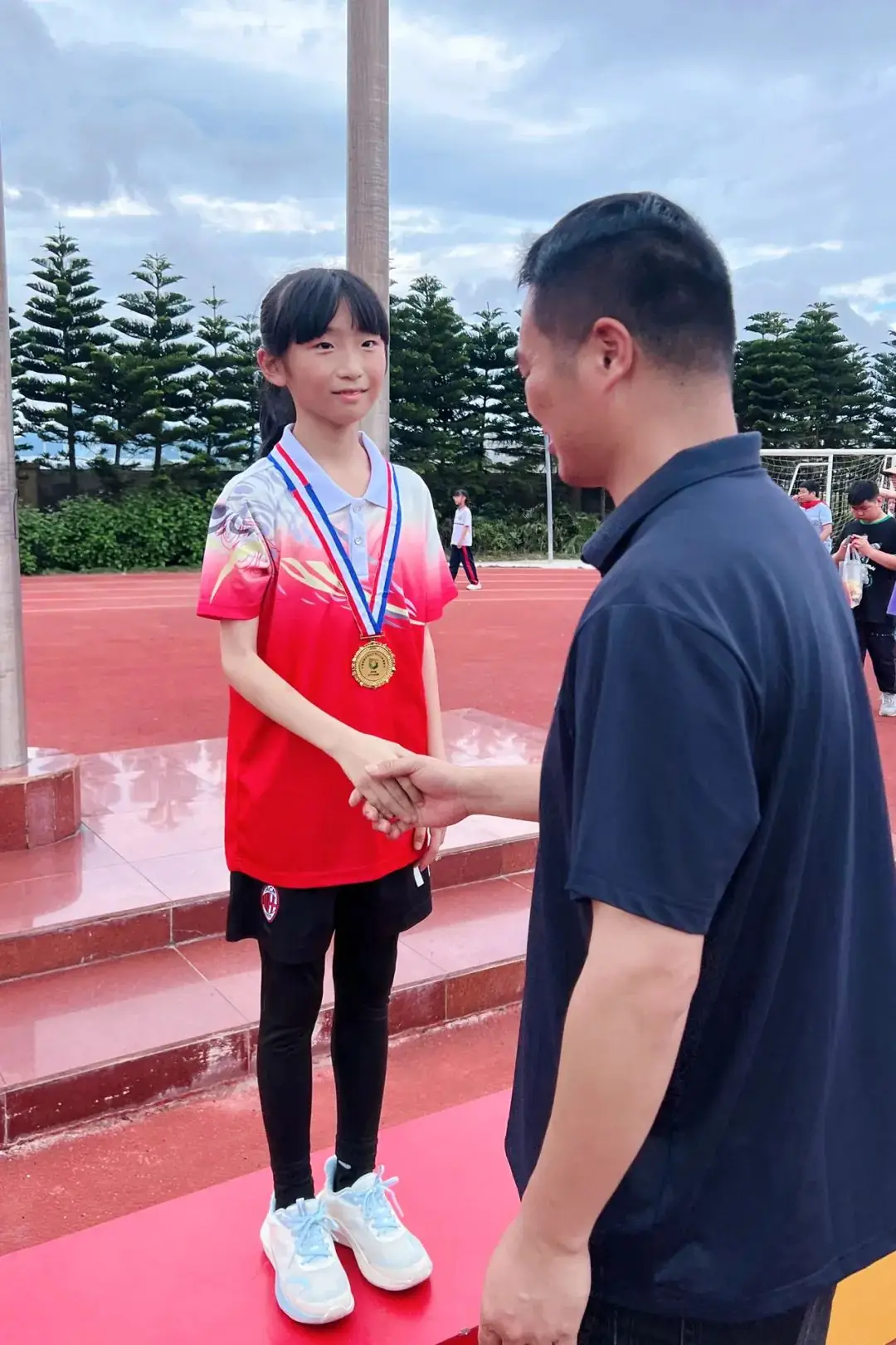 平潭岚城乡中心小学“绿色奥运,环保前行”第六届健体节 第71张 平潭岚城乡中心小学“绿色奥运,环保前行”第六届健体节 第71张