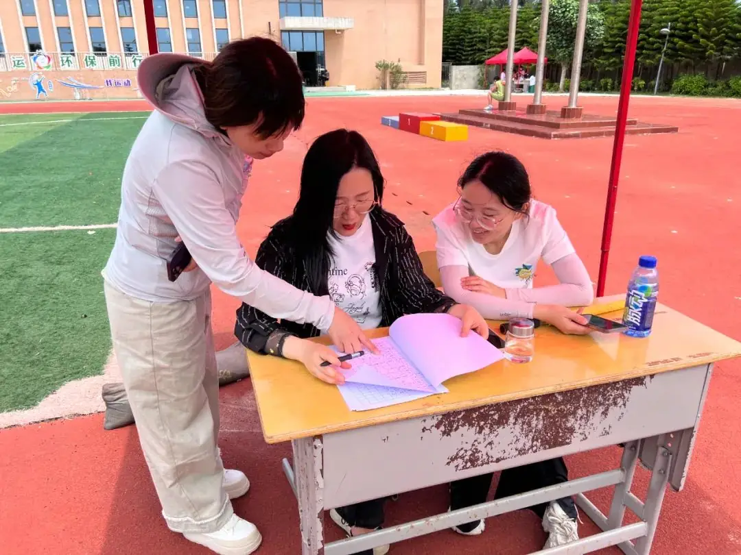 平潭岚城乡中心小学“绿色奥运,环保前行”第六届健体节 第56张 平潭岚城乡中心小学“绿色奥运,环保前行”第六届健体节 第56张