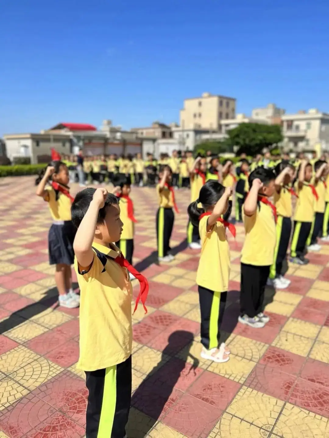红领巾爱祖国,少年志谱华章——白奇民族小学一年级分批入队仪式 第34张 红领巾爱祖国,少年志谱华章——白奇民族小学一年级分批入队仪式 第34张