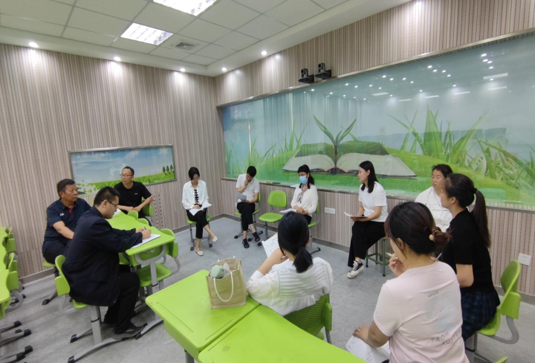 展风采、促成长、争达标——新乡市外国语小学2024年度技能学科青年教师达标课活动掠影 第20张 展风采、促成长、争达标——新乡市外国语小学2024年度技能学科青年教师达标课活动掠影 第20张