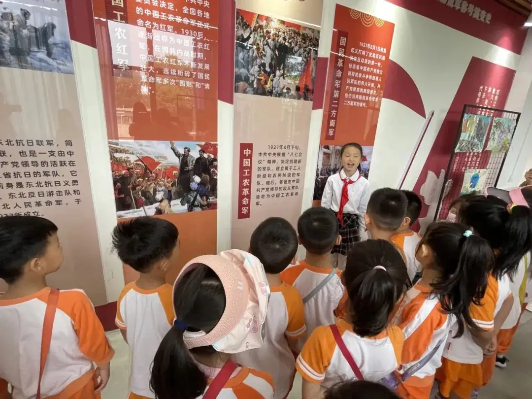【未央学前.走进小学】走进小学 爱享成长—大班幼儿体验小学社会实践活动 第16张 【未央学前.走进小学】走进小学 爱享成长—大班幼儿体验小学社会实践活动 第16张