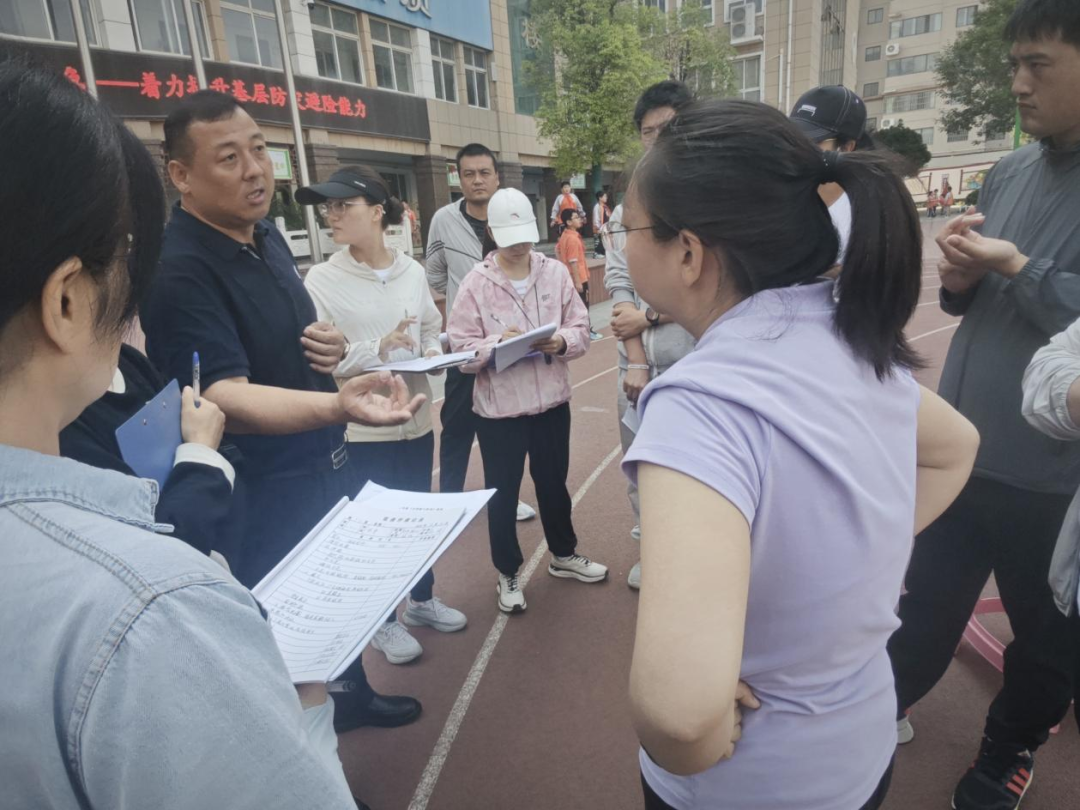 展风采、促成长、争达标——新乡市外国语小学2024年度技能学科青年教师达标课活动掠影 第24张 展风采、促成长、争达标——新乡市外国语小学2024年度技能学科青年教师达标课活动掠影 第24张