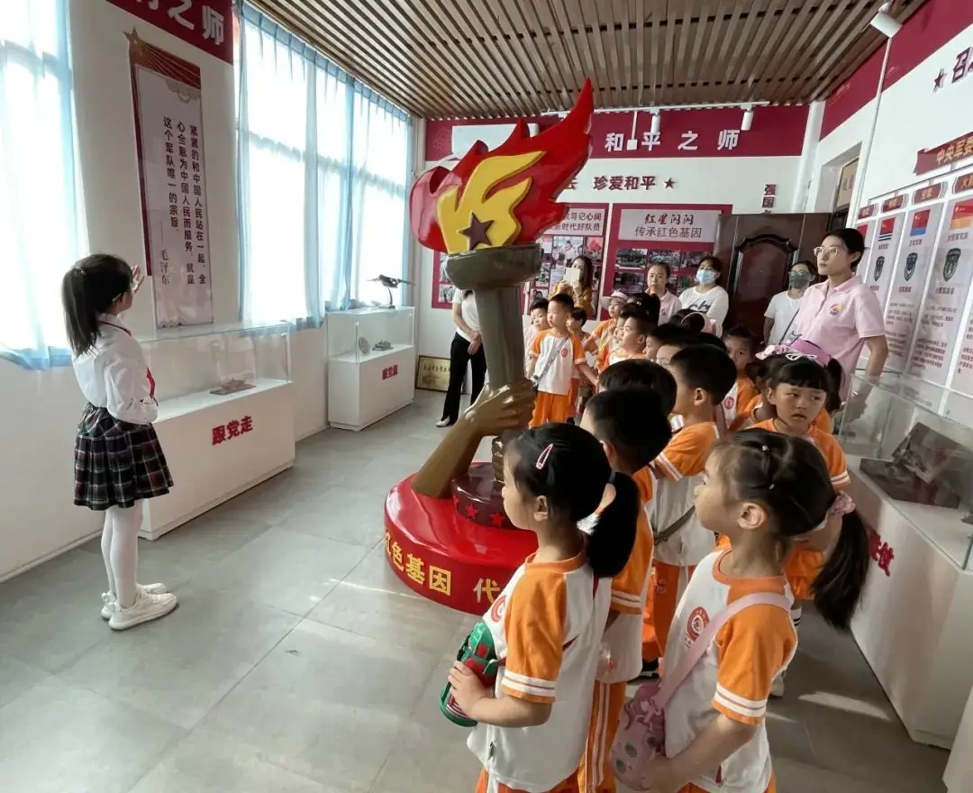 【未央学前.走进小学】走进小学 爱享成长—大班幼儿体验小学社会实践活动 第18张 【未央学前.走进小学】走进小学 爱享成长—大班幼儿体验小学社会实践活动 第18张
