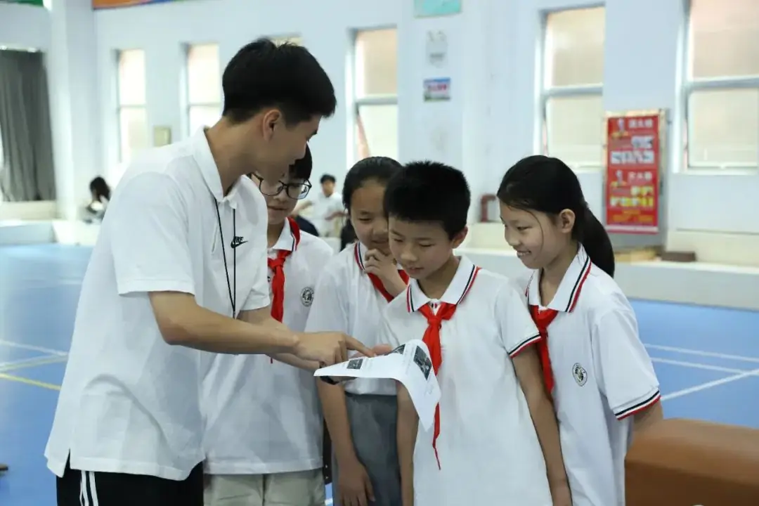 “基于课程标准、落实课堂转型”三门县小学体操大单元教学策略研讨活动暨台州市陈阳课改先锋教师工作坊集中研训活动-第4张图片-四季读书网 “基于课程标准、落实课堂转型”三门县小学体操大单元教学策略研讨活动暨台州市陈阳课改先锋教师工作坊集中研训活动-第4张图片-四季读书网