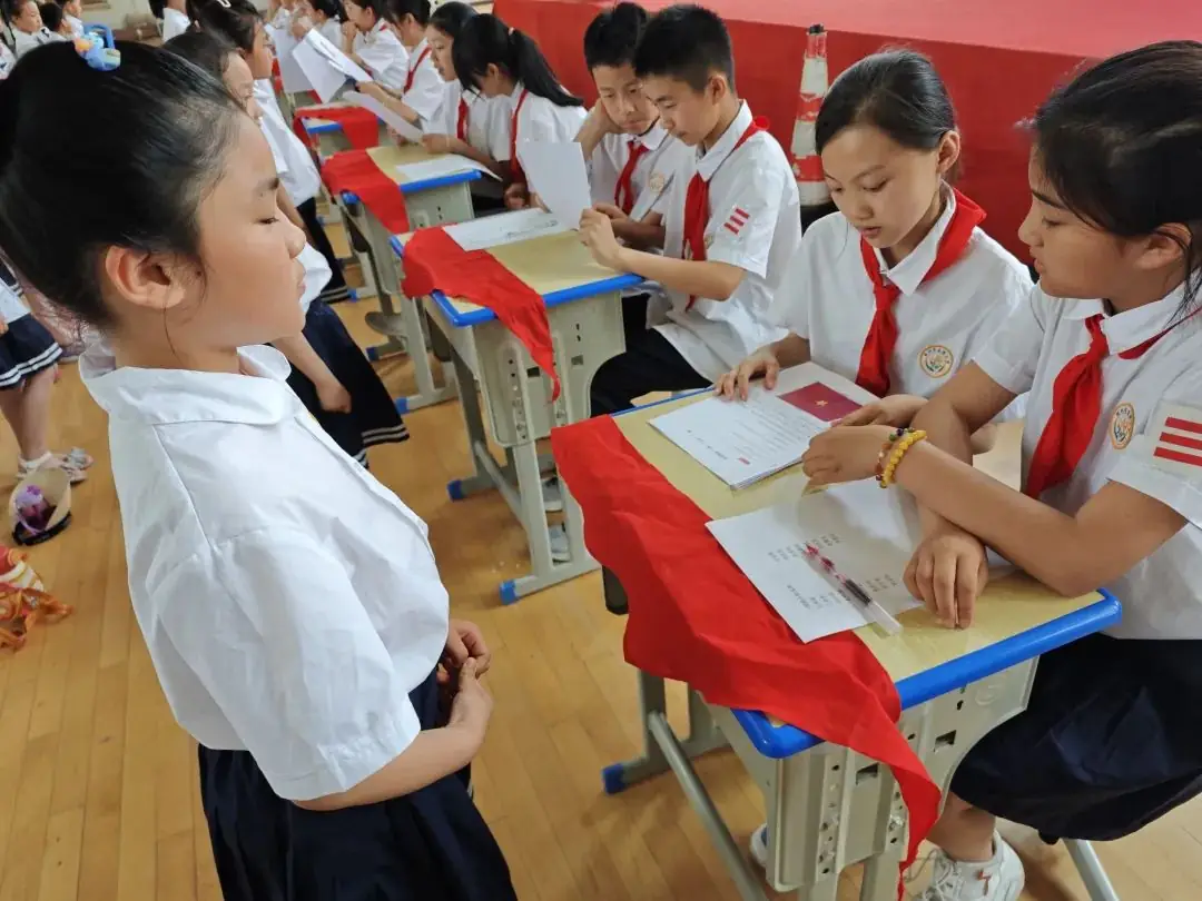 红领巾爱祖国——金谟小学少先队新队员入队仪式 第6张 红领巾爱祖国——金谟小学少先队新队员入队仪式 第6张