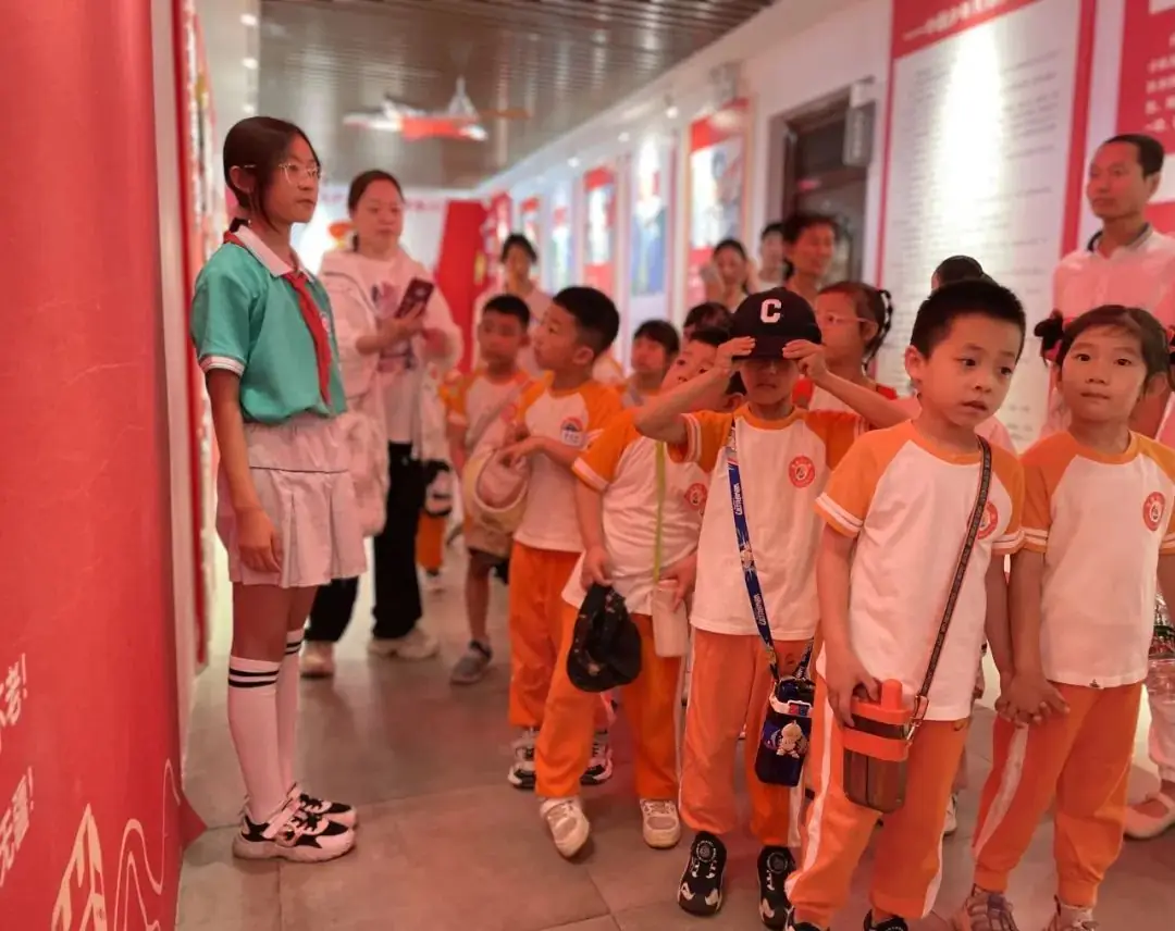 【未央学前.走进小学】走进小学 爱享成长—大班幼儿体验小学社会实践活动 第23张 【未央学前.走进小学】走进小学 爱享成长—大班幼儿体验小学社会实践活动 第23张