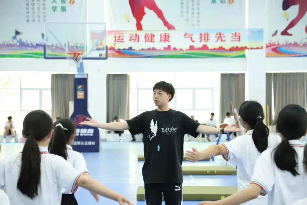 “基于课程标准、落实课堂转型”三门县小学体操大单元教学策略研讨活动暨台州市陈阳课改先锋教师工作坊集中研训活动-第6张图片-四季读书网 “基于课程标准、落实课堂转型”三门县小学体操大单元教学策略研讨活动暨台州市陈阳课改先锋教师工作坊集中研训活动-第6张图片-四季读书网