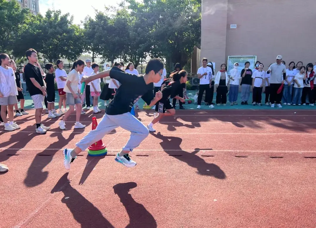 平潭岚城乡中心小学“绿色奥运,环保前行”第六届健体节 第24张 平潭岚城乡中心小学“绿色奥运,环保前行”第六届健体节 第24张